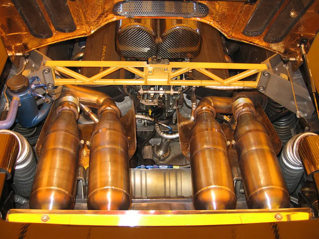 gold mclaren f1 engine bay gold
