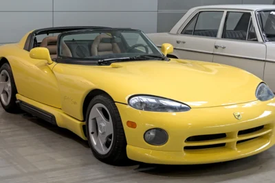 The original 1992 Dodge Viper RT/10 roadster, launched without airbags, ABS, or traction control as a deliberate engineering and marketing decision